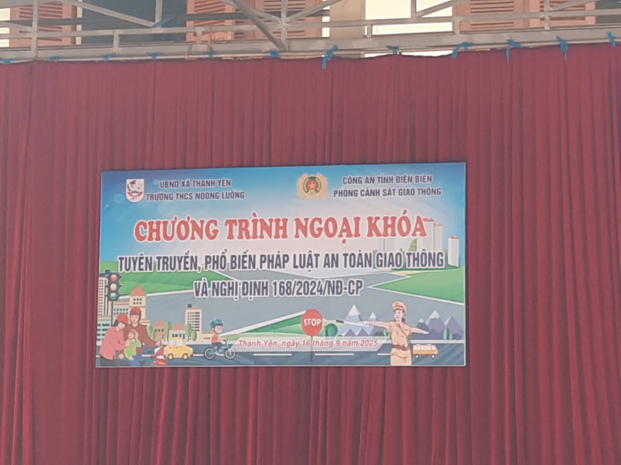 Hình ảnh buổi ngoại khóa